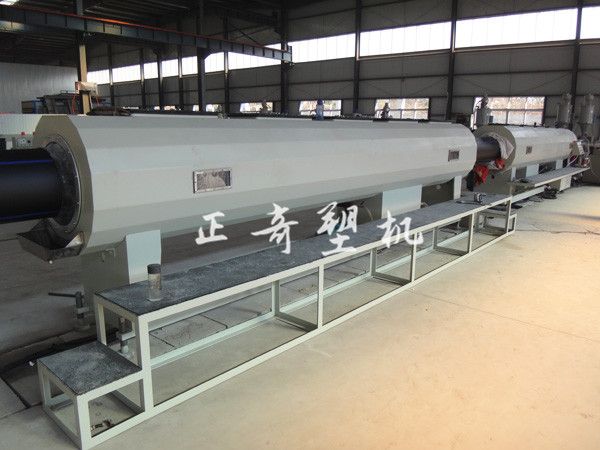 pe管擠出生產設備--定徑（jìng）箱-冷卻箱