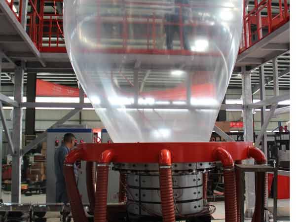 2FM4800超寬地膜機組（zǔ）